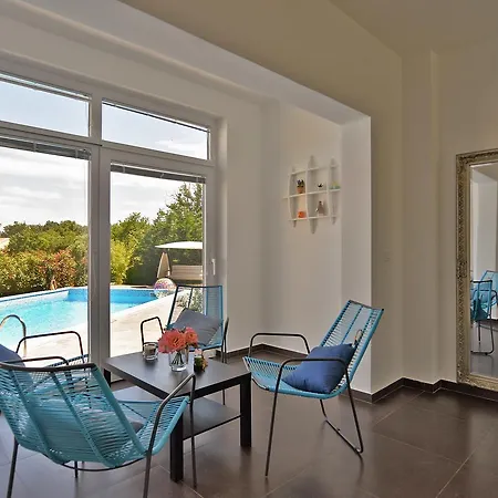 Villa 1519 *
