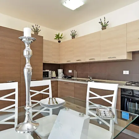 1519 Villa
