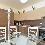 1519 Villa
