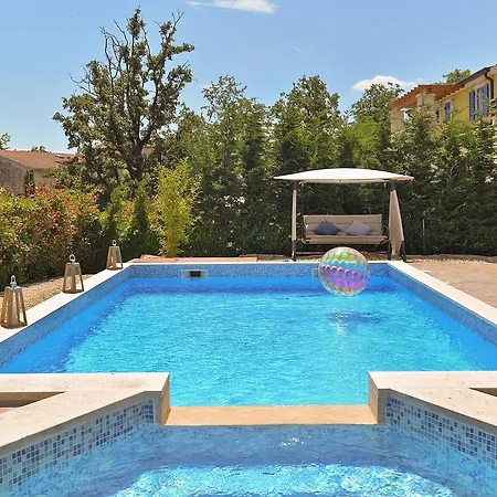 1519 Villa Zminj