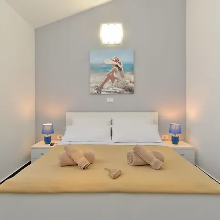 Villa 1519 *